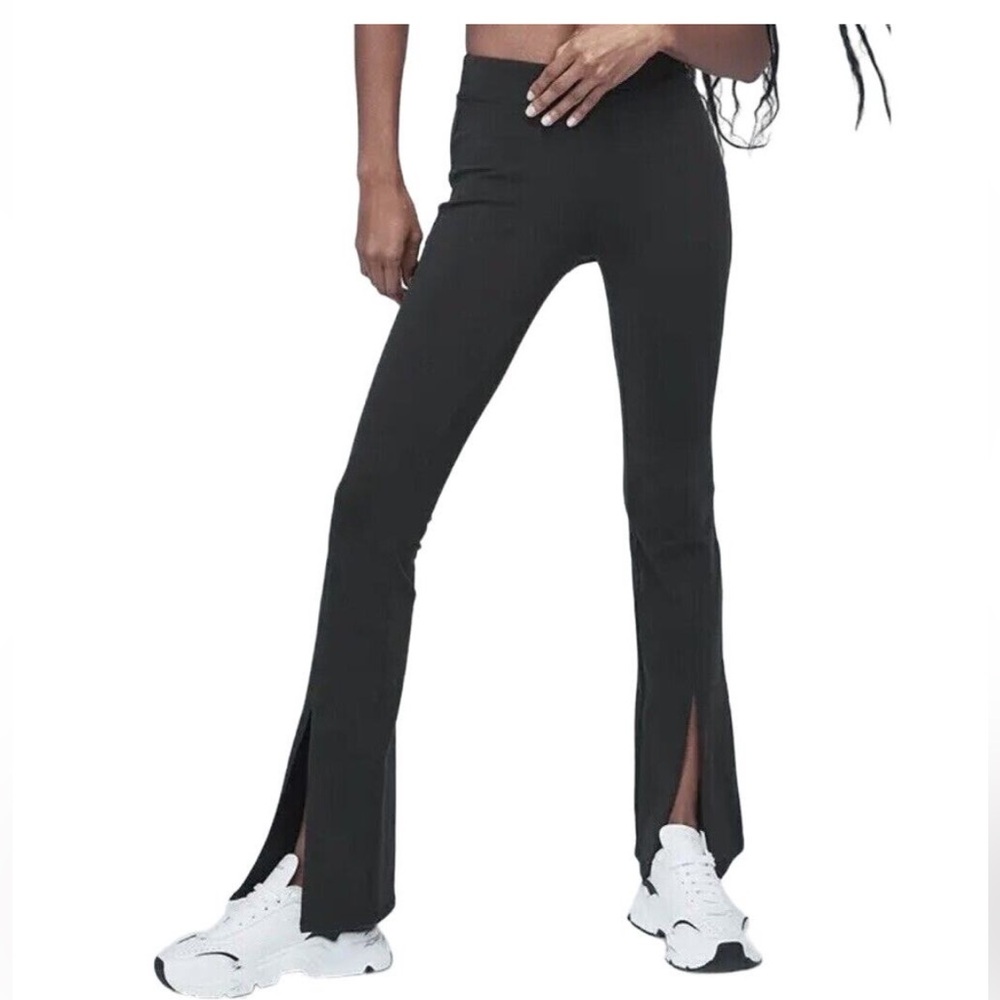 Alo Flutter Leggings size small